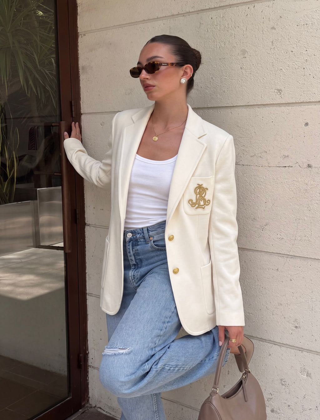 Blazer de Punto con Monograma de Dos Botones